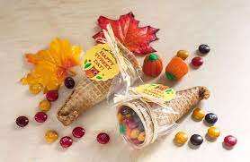 Maybe you would like to learn more about one of these? Diy Edible Thanksgiving Table Favors Forkly