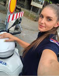 Serbian police officer 🇷🇸 Officier de police🇷🇸 #serbiangirl