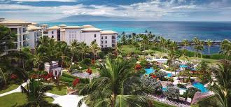 West loop, also known as near west side is probably the best place to stay in chicago if you're a foodie, especially if you go on greektown and little italy, the two main food streets around! Best Places To Stay On Maui Top 20 Maui Accommodations