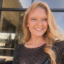 Try this cute and yummy macaron recipe!