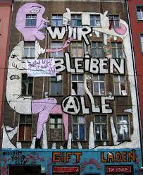 Als gentrifizierung (von englisch gentry „niederer adel), auch gentrifikation, im jargon auch die yuppisierung (siehe yuppie), bezeichnet man den sozioökonomischen strukturwandel großstädtischer viertel durch eine attraktivitätssteigerung zugunsten zahlungskräftigerer eigentümer und mieter und. Gentrifizierung Am Beispiel Von Berlin Neukolln