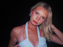 Shelby Mcgee's Instagram, Twitter & Facebook