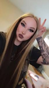 I like to suffer so overwatch and dead by daylight are my go tos 💀 But I  also really like The Forest (and Sons of the Forest) and the Resident evil  franchise!