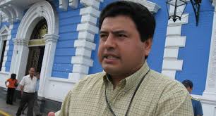 Regidor Berrocal pide que maquinaria de MPT se use en obras importantes