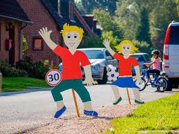 Vorsicht Kinder Achtung Kinder Schild Kinder Spiele Fur Kinder