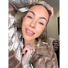 As someone with a non-traditional career, I'm often met with confusion and  skepticism. People ask me what I do, and when I explain, they'll sometimes  respond with: "Oh, that's cute." "That's not