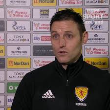 Referee Steven McLean explains his reasoning for calling off the Livingston  v Aberdeen match.
