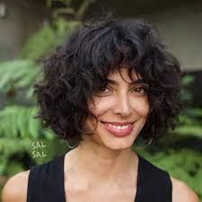 Short Shag Haircuts That Ll Finally Convince You To Make The Chop Short Shag Haircuts Short Shag Hairstyles Curly Hair Photos