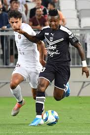 Super eagles winger, samuel kalu, who plays for bordeaux in france, collapsed on the pitch during a ligue 1 clash with marseille on sunday, august 15. Bordeaux Coach Sousa Pardons Kalu After Late Resumption From Holiday Nigeriadailynews