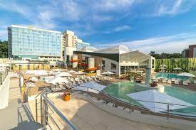 Per avere il vostro riposo piacevole vi consigliamo di prenotare hotel lotus therm spa&luxury resort in anticipo. Felixarium Hotel Lotus Therm