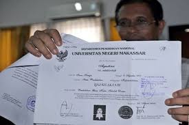 Juli 9, 2021 pada cara melihat letak & arti kode di nomor ijazah smk atau sma. Pemilu Legislatif 2019 Dinas Pendidikan Batam Gunakan Teknologi Khusus Periksa Keaslian Ijazah