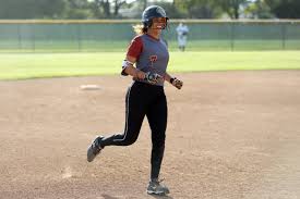 Tom brady's niece maya is heading to ucla to play softball, and could be the family's next great champion. Maya Brady Is Good Really Good The Boston Globe