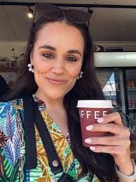 My stunning friend @danielle.visser.330 @its_therealgirl_muah did this  beautiful make-up look in just 20min