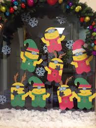 Pin By Angeles Falcon On Navidad Minion Christmas Christmas Door Decorating Contest Christmas School