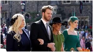 The model, whose father is the brother of the late princess diana, has an astounding net worth of $100 million, thanks to her family's incredible wealth. Louis Spencer 5 Fast Facts You Need To Know Heavy Com