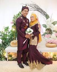Selain terlihat anggun, mereka beranggapan bahwa barbie adalah simbol kecantikan wanita yang tak tertandingi oleh apapun, karena barbie adalah perwujudan wanita. Butik Pengantin Andaman Ana Shah Andaman Ana Shah Alam Facebook
