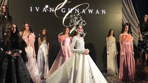 Последние твиты от ivan gunawan (@ivangunawan1981). 13 Tahun Berkarya Ivan Gunawan Gelar Fashion Show Tunggal Perdana Kumparan Com