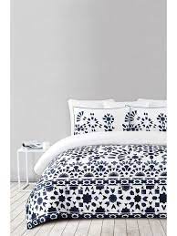 In this book, she explores the intriguing, enticing elements of colour and style and explains how you can use them to transform your home. Shaynna Blaze Bronte 300 Thread Count Cotton Quilt Cover Set Super King Bed Harris Scarfe Quilt Cover Cotton Quilt Covers Quilt Cover Sets