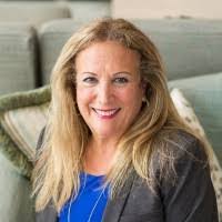 Christine Putney's Instagram, Twitter & Facebook