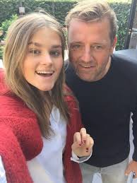 Marc Lammers على X: "Weekendje met je dochter! Was weer super gezellig.  @peppelammers Nog een beetje vroeg voor een foto.. kleine oogjes,maar  Okay,schiet maar. https://t.co/19t5VinpM1"