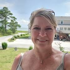 Justine Nye Realtor and Real Estate Advisor