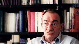 Avec son équipe ils sont sacrés trois fois champion de france. Jean Pierre Pernaut Ojim Fr