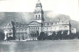 Cape town city hall is a large edwardian building in cape town city centre which was built in 1905. Cape Town City Hall In 1800s Before The Anglo Boer War Cape Town South Africa Cities In Africa Cape Town