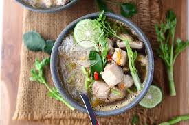 Seperti yang telah kita ketahui, daging kambing merupakan salah satu sumber gizi yang baik untuk tubuh. Resep Bihun Dengan Sup Ikan Tom Yum Just Try Taste