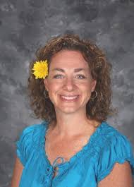 Kirsten Herring's Instagram, Twitter & Facebook