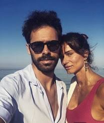 Claudia vieira (soap opera actress) was born on the 20th of june, 1978. Claudia Vieira Vive Romance Sem Casamento A Ferver Vidas