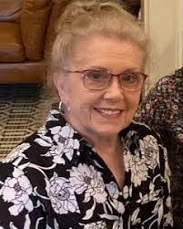 Amber Dudding's Instagram, Twitter & Facebook