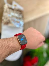 Some people may nevertheless want to go for a nike band, for one simple reason: Anyone Loving The Sport Loop Band How Do You Stop It From Getting Thick On One Side Without Making It Uncomfortably Tight Applewatch