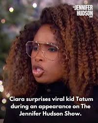 AngelaBassett et sa fille #Bronwynvance boogie en bas. #motherdaughter