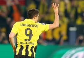 The game comes as rumours gather pace linking rose to the borussia dortmund head coach job. Borussia Dortmund 4 Real Madrid 1 Highlights Of Robert Lewandowski S Four Goal Explosion Prosoccertalk Nbc Sports
