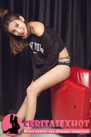 Pedihnya dan Terpaksa Seks Bergilir | Cerita Sex Bahasa Indonesia