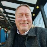 1400+ 'Stolt' profiles