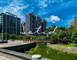 The film was directed and produced by andrew lau. åœ‹æ³°twin Park æ–°ç«¹è±ªå®…ç¶²