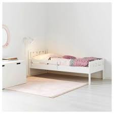 سرير الأطفال Ikea 82 صورة في سن المراهقة ونماذج من أجل 3 سنوات من العمر سرير علوي أبيض ولون مختلف Ikea الاستعراضات