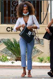 Last shoot paparazzi, red carpet photos and evenings stars! Jessica Aidi Shopping At Chanel Store In Saint Tropez Page 18 Hollywood Celebs Fropky Com