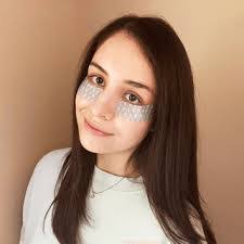 Elsie Yang's Instagram, Twitter & Facebook