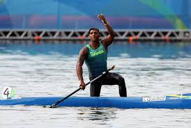 Fera da canoagem, isaquias queiroz fala com exclusividade ao a crítica. Isaquias Queiroz Conquista Medalha De Prata Na Canoagem Agencia Brasil
