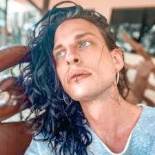 Eric Backman's Instagram, Twitter & Facebook