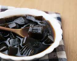 Daun pada pohon cincau perdu berbentuk lonjong dengan ujung. Manfaat Cincau Untuk Meredakan Panas Dalam Mitos Atau Fakta