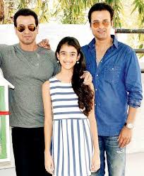 Ronit Roy With Family Couple Photos Photo Actors The actor also owns a security business, providing security to bollywood stars and.