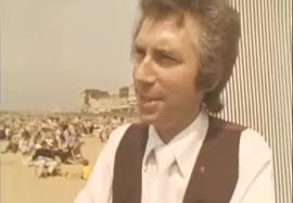 The master Bryan Clarke performing Punch and Judy