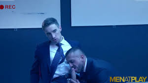 MENATPLAY Muscular Emir Boscatto Anal Rides Kayden Gray