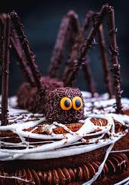 Gateau Araignee Pour Halloween Idee Gateau Halloween Gateau Halloween Gateau Halloween Facile