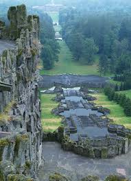 Blick Vom Herkules Oktogon Zum Schloss Wilhelmshohe Bergpark Bergpark Wilhelmshohe Ausflug