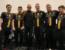 Vitality, premier club résident du stade de france. Team Vitality Cs Go Esports Go Game Esports Game Concept
