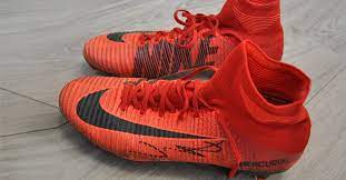 151 likes · 1 talking about this · 713 were here. Bvb Midfield Star Jadon Sancho Donated His Worn Boots